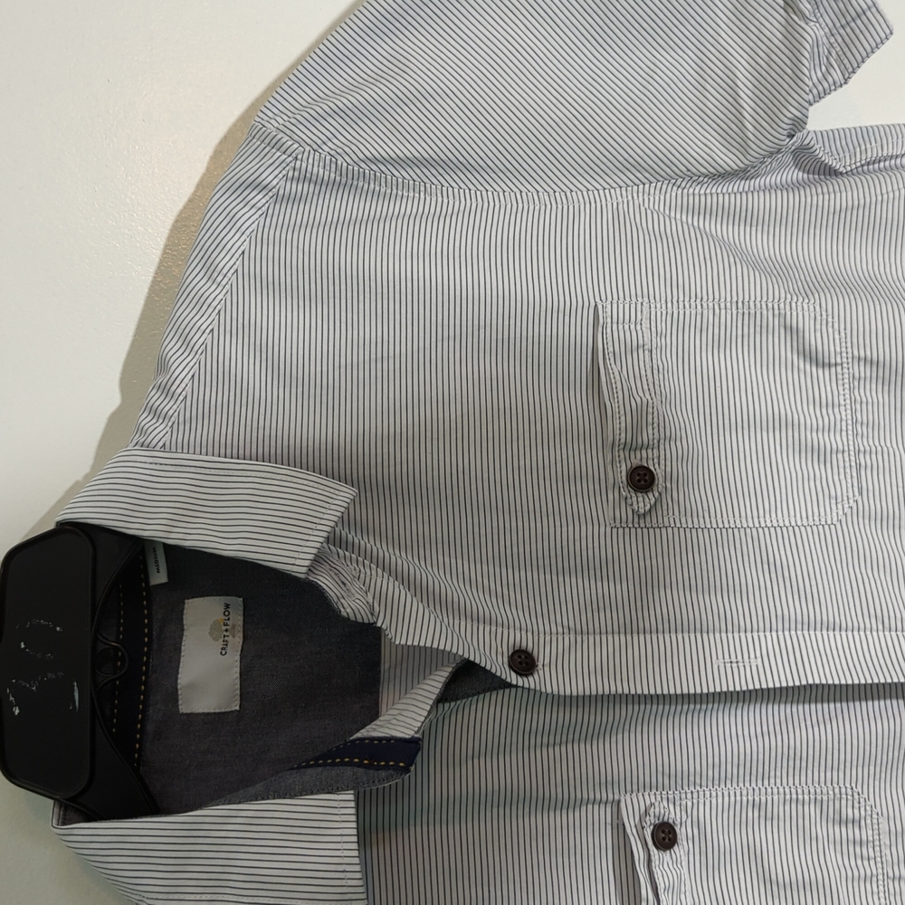 NWOT Craft & Flow Men's Button Down Short Sleeve Shirt